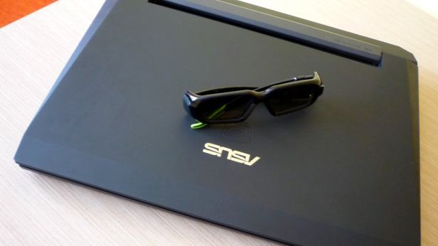 Asus G74SX – kolos z gamingowym zacięciem [test] 1