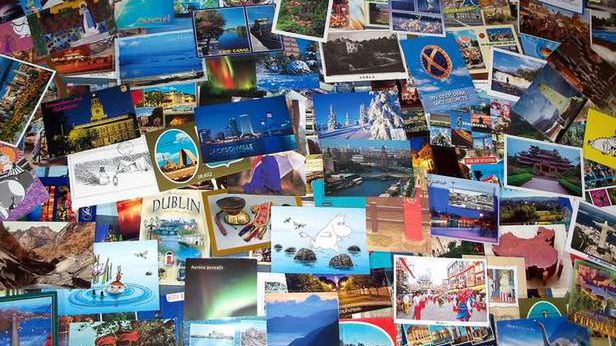 Pocztówki prosto z telefonu. Pozdrowienia z wakacji w stylu retro 1