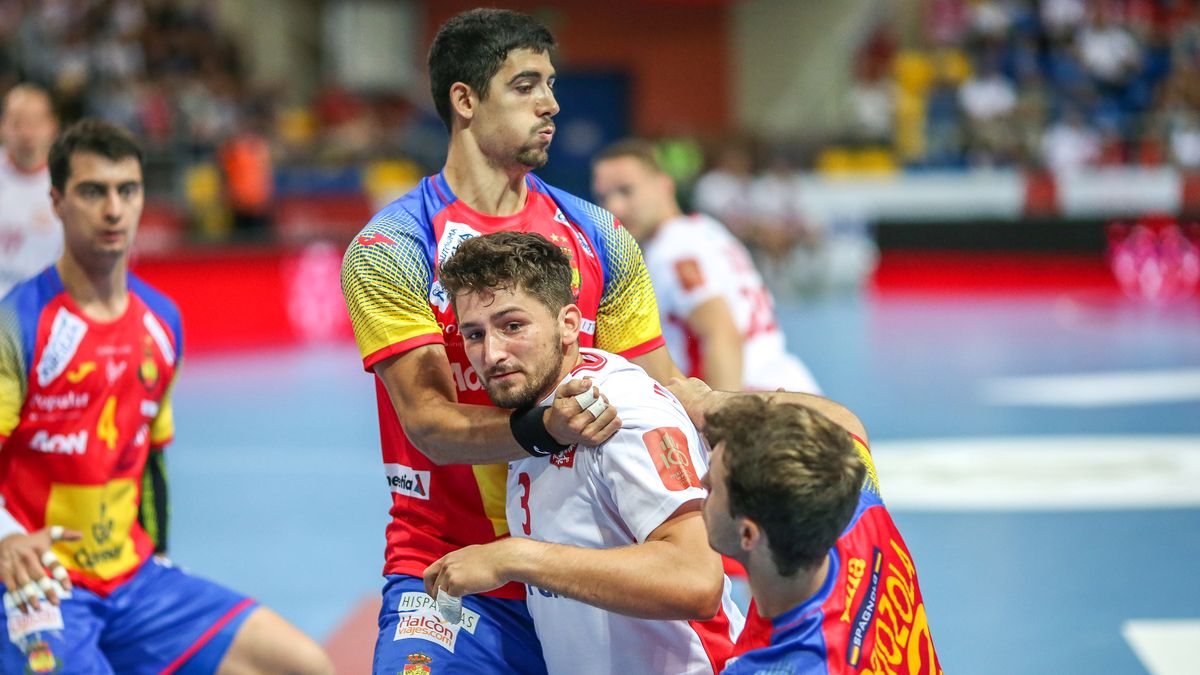 WP SportoweFakty / Krzysztof Betnerowicz / Na zdjęciu: Hubert Kornecki w meczu z Hiszpanami