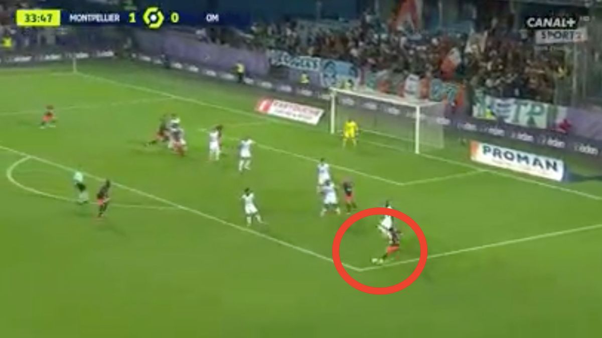 Facebook / Facebook/Canal+ Sport / Gol Gaetana Laborde'a zasłguje na wyróżnienie. Przepiękny!