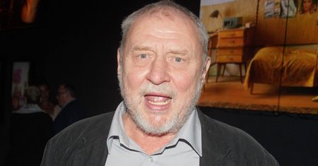 Zmienił się nie do poznania. Grabowski zapuścił włosy i brodę