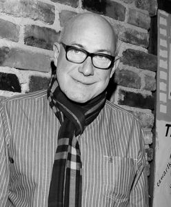 Piotr Machalica ma niezwykły nagrobek. Widać go z daleka