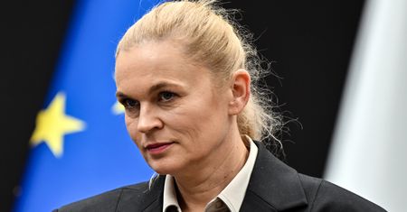 Nowacka potwierdziła zmiany. Są już reakcje nauczycieli
