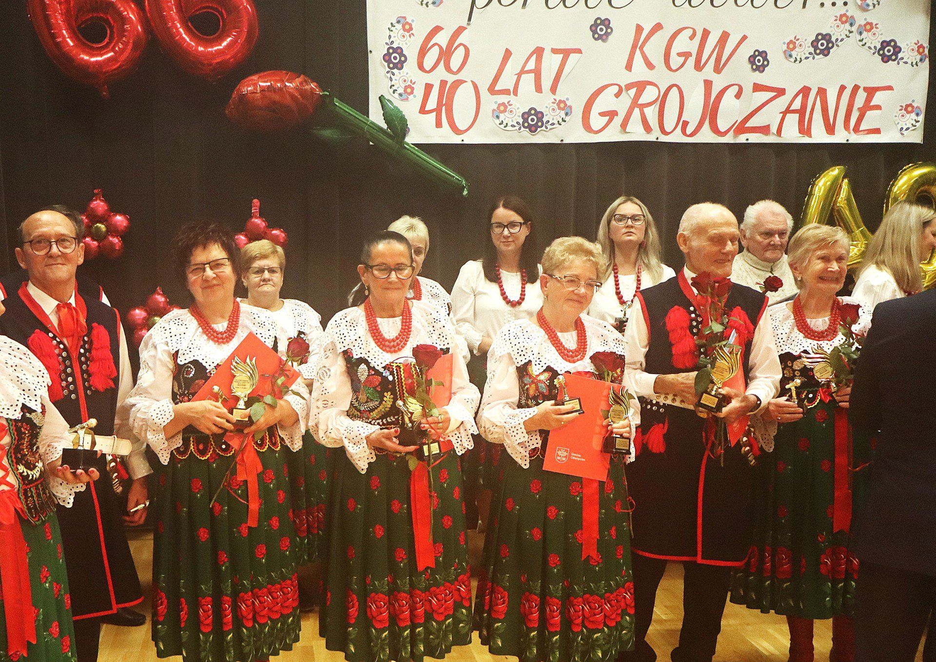 W Grojcu świętowano jubileusze miejscowego Koła Gospodyń Wiejskich i zespołu śpiewaczy &#34;Grojczanie&#34;.