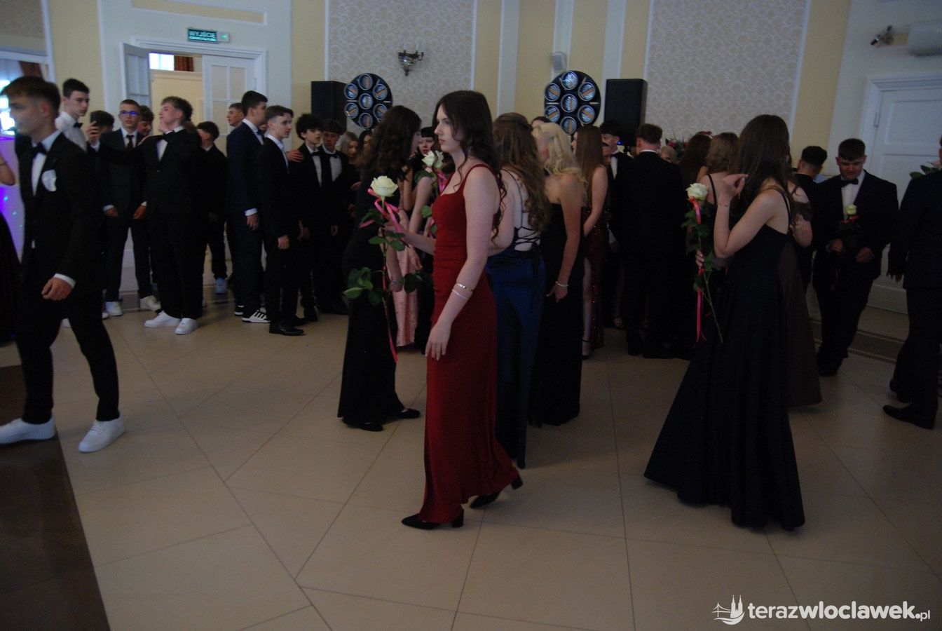 Bal ósmoklasisty Szkoły Podstawowej nr 2