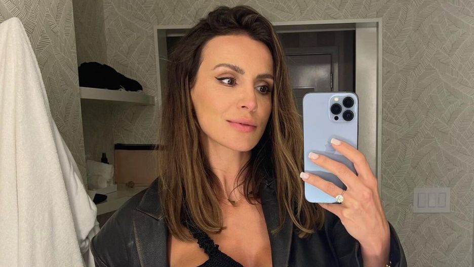 Stylizacje Sary Boruc bazują na czerni i szarościInstagram/mannei_is_her_name