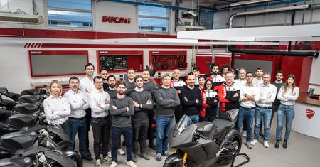 Ducati rozpoczęło produkcję elektrycznych motocykli. Wyjadą na tor jeszcze w tym roku