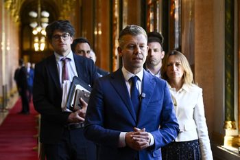 TISZA może zmieniać konstytucję. Są nowe dane z Węgier