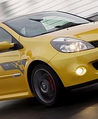 Młody gniewny - Clio Renault F1 Team R27