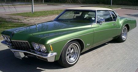 Drogowa łódź - Buick Riviera