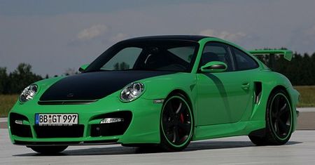 Masz 245 000 euro? Porsche GT Street jest dla Ciebie!