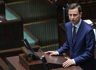 Umowy zlecenie będą oskładkowane. Do ZUS-u popłynie 650 milionów złotych