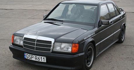Ostry klasyk - Mercedes 190 E 2.3-16