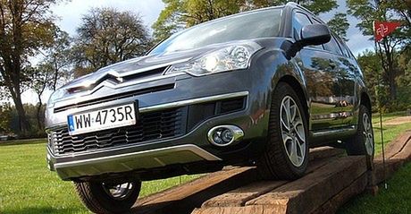 Smukły i elegancki - Citroen C-Crosser