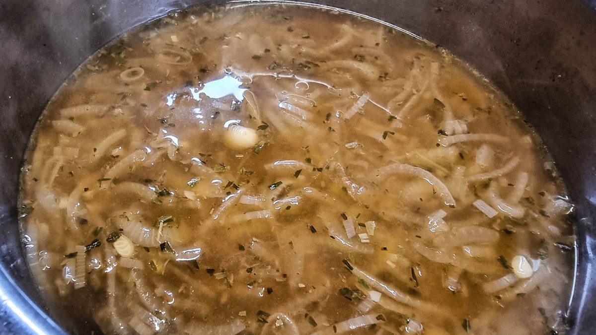 Mało popularna zupa o nieocenionych właściwościach zdrowotnych. Obłędny smak, a przepis jest banalnie prosty