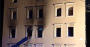 Policjanci uratowali dzieci z płonącego budynku