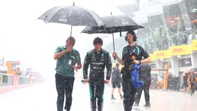 Ściana wody w Malezji. Problemy przed wyścigiem F1