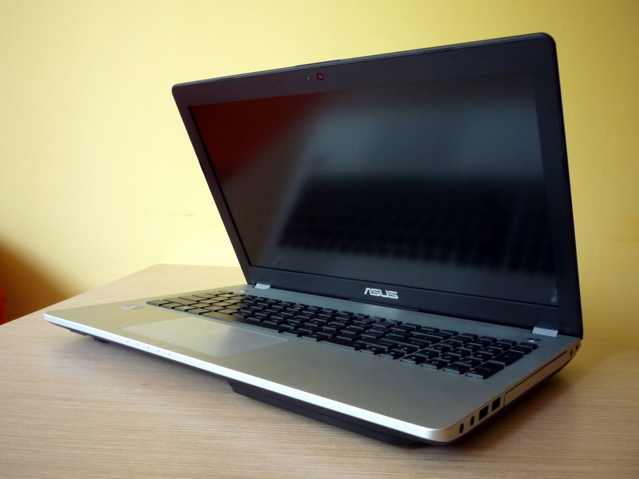 Asus N56VM