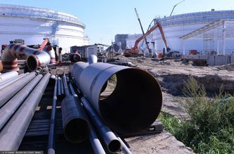 Białoruś wstrzymuje transport ropy do Polski