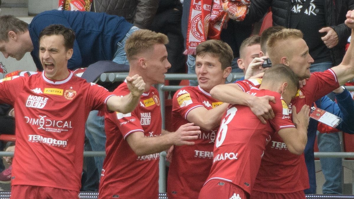 PAP / Grzegorz Michałowski / Na zdjęciu: piłkarze Widzewa Łódź