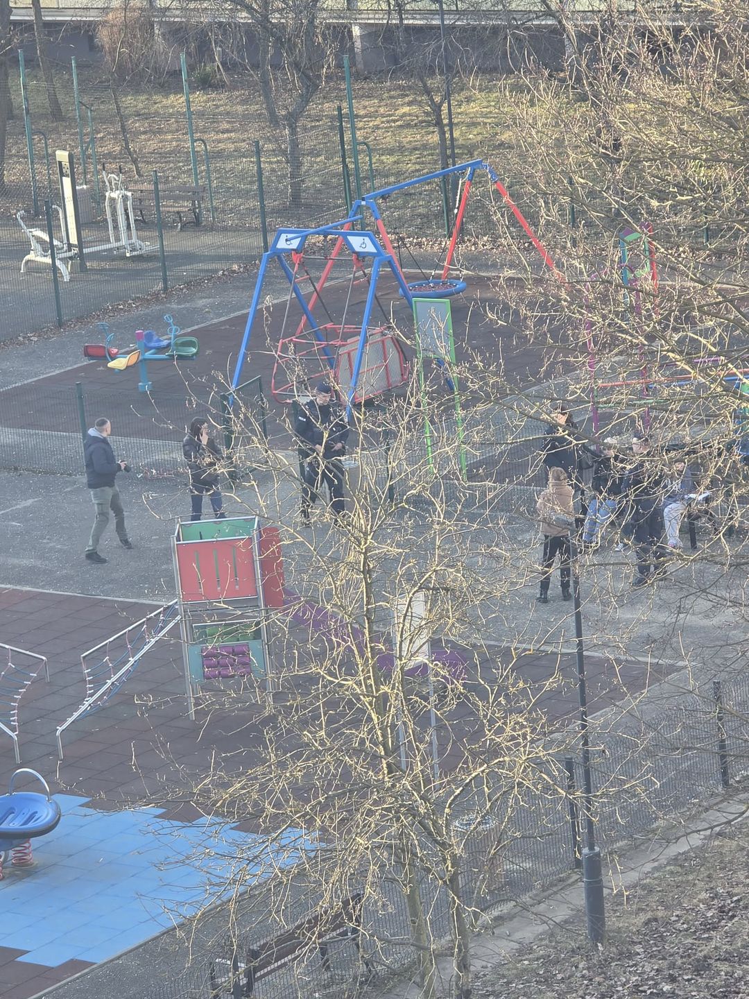 Policja na miejscu dramatycznego zdarzenia