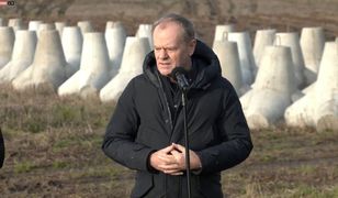 Tusk przy granicy polsko-rosyjskiej. "To inwestycja w pokój"