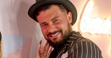 "Love Island". Widzowie nabijają się z Alberta. Poszło o filmik z jego zębami