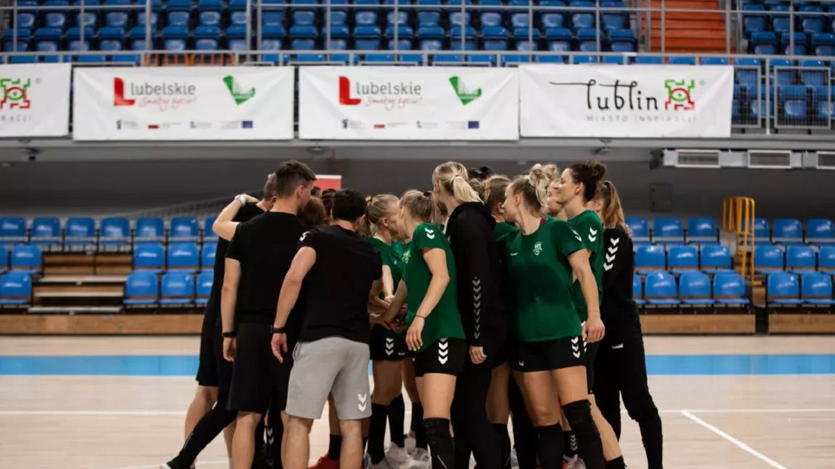 Materiały prasowe / PGNiG Superliga / Na zdjęciu: zawodniczki MKS-u Funfloor Perły Lublin