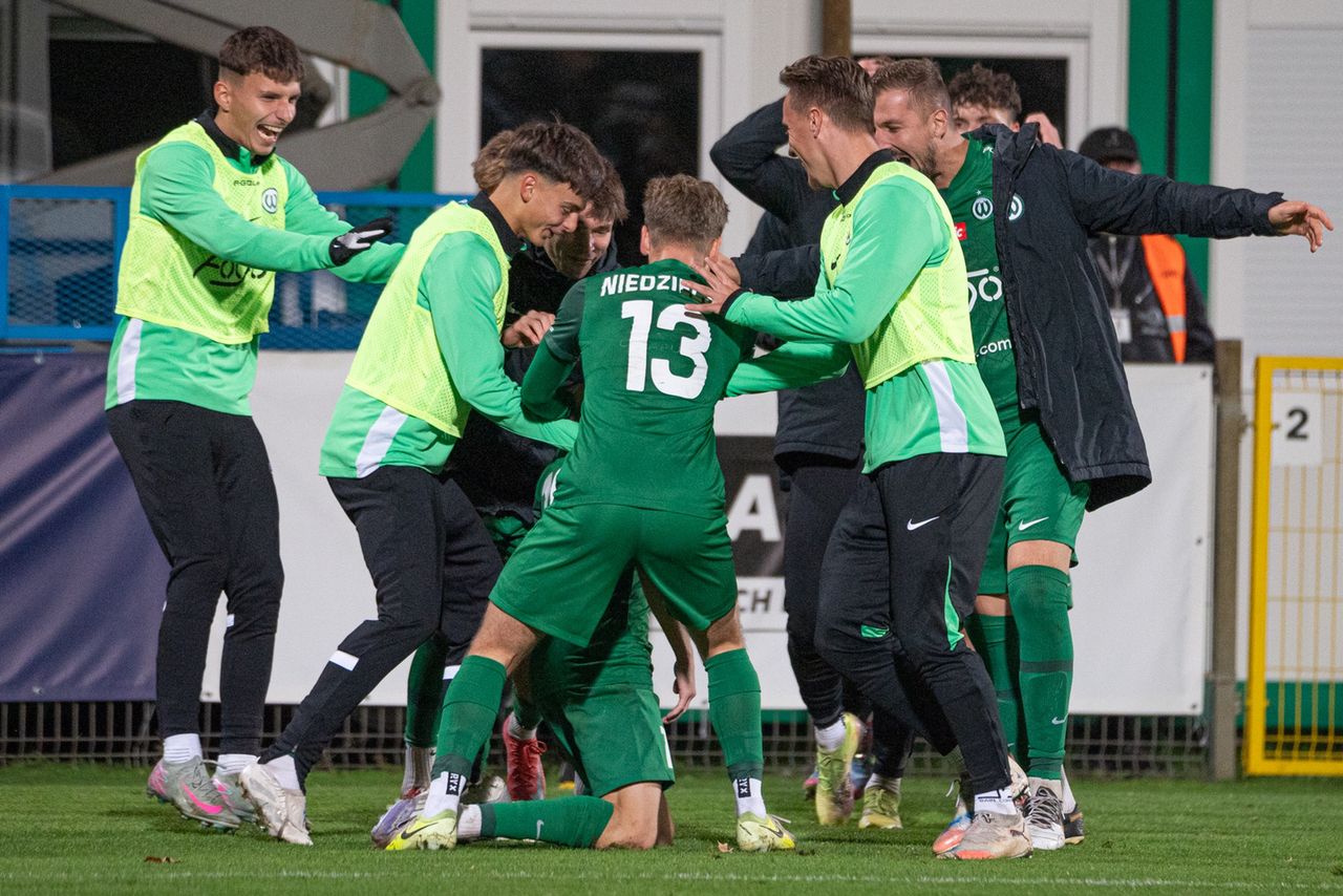 Warta Poznań nie do zatrzymania! "Zieloni" wygrywają z Podhalem i przedłużają serię do 14 meczów bez porażki