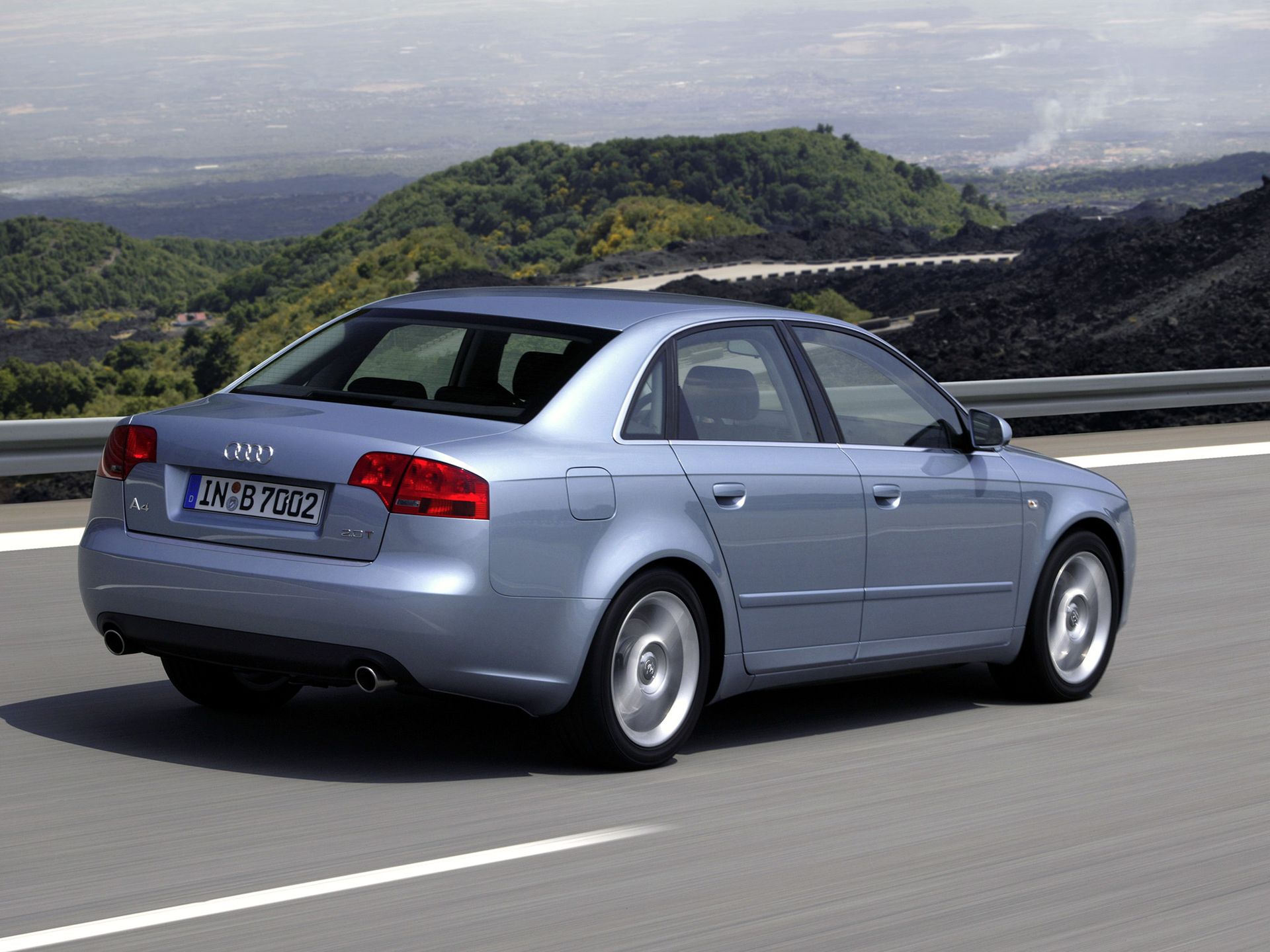 W samochodach Audi z przednim napędem występuje najczęściej przekładnia Multitronic. Nie jest to jednak złotą zasadą i nie dotyczy kabrioletów.