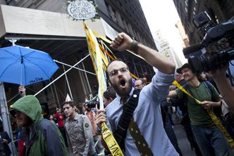 Ruch Oburzonych wraca. Anemiczna demonstracja w Nowym Jorku