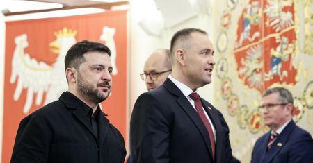 Finał kryzysu z orderem. Ukraińcy murem za Zełenskim, a Polska?