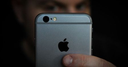 Apple nieźle namieszał. Media społecznościowe straciły niemal 10 mld dol.