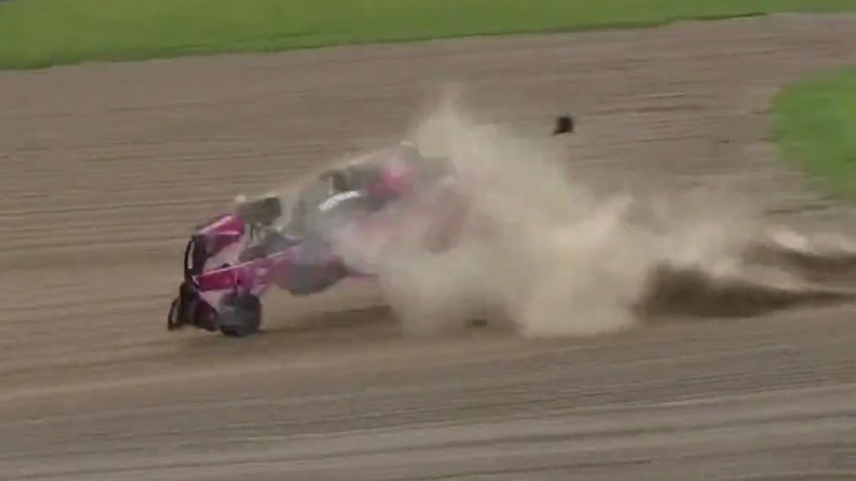 Koszmarny wypadek na IndyCar