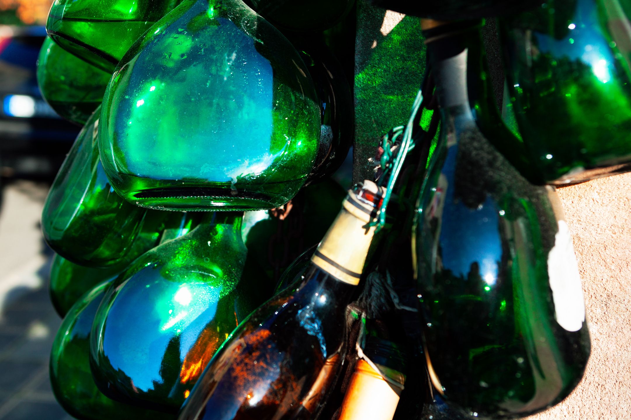 Gazowane alkohole powodują wzdęcia