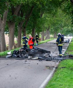 Makabryczny wypadek porsche na Mazurach. Z auta została miazga. Nie żyją biznesmeni