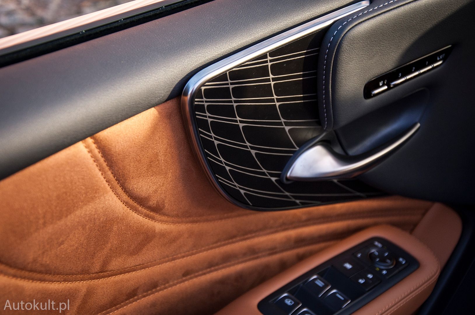Lexus LS 500h (2021)