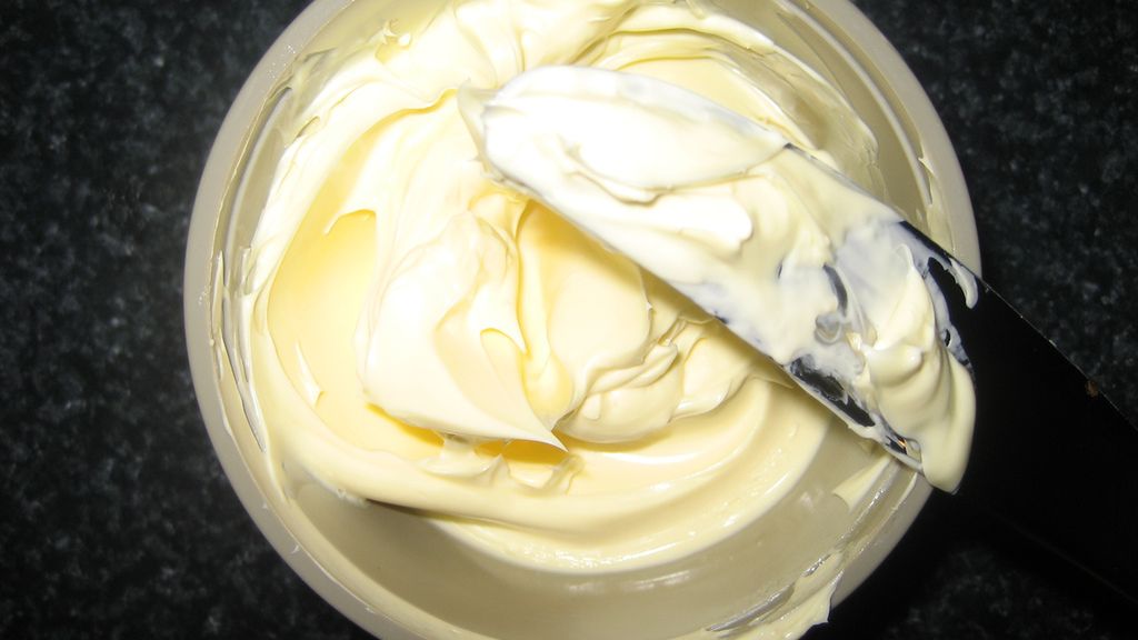 Margaryna w kostce (80% tłuszczu) z dodatkiem soli