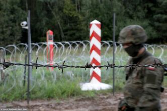 Rosną koszty kryzysu na granicy. 25 mln zł miesięcznie na delegacje i pensje mundurowych