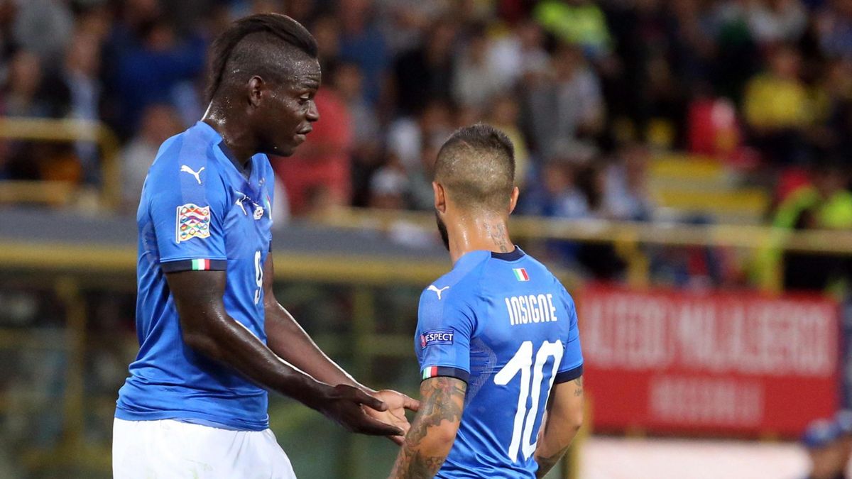 Zdjęcie okładkowe artykułu: PAP/EPA / GIORGIO BENVENUTI  / Na zdjęciu: Mario Balotelli (z lewej)