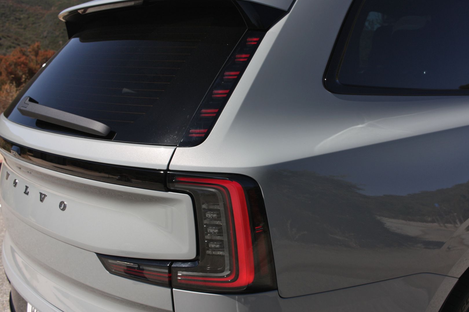 Volvo EX90