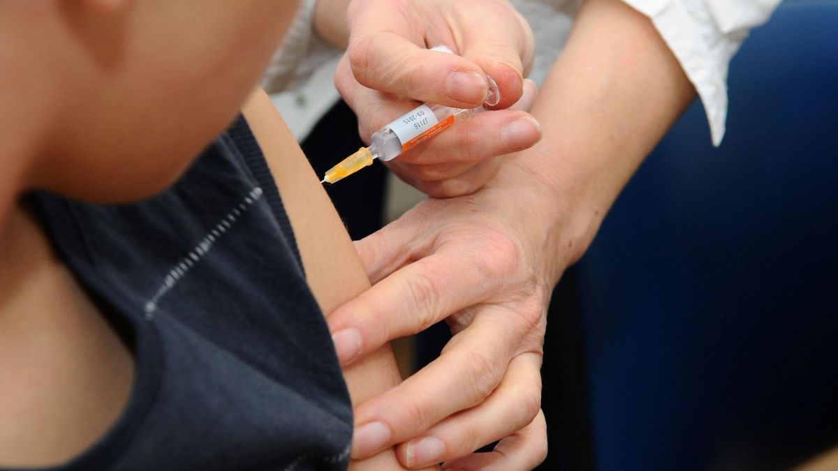 Przeterminowane szczepionki miały zostać podane "w trzynastu przypadkach"