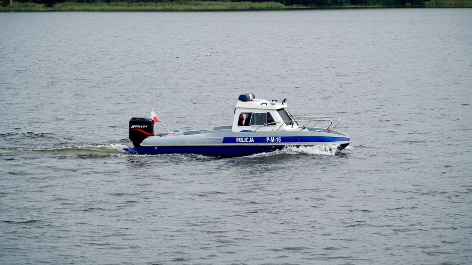 Śląskiej. Dzięki szybkiej reakcji policyjnych motorowodniaków udało się na zbiorniku w Pławniowicach uniknąć tragedii.