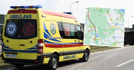Wojskowy bus i trzy samochody osobowe zderzyły się na obwodnicy Trójmiasta