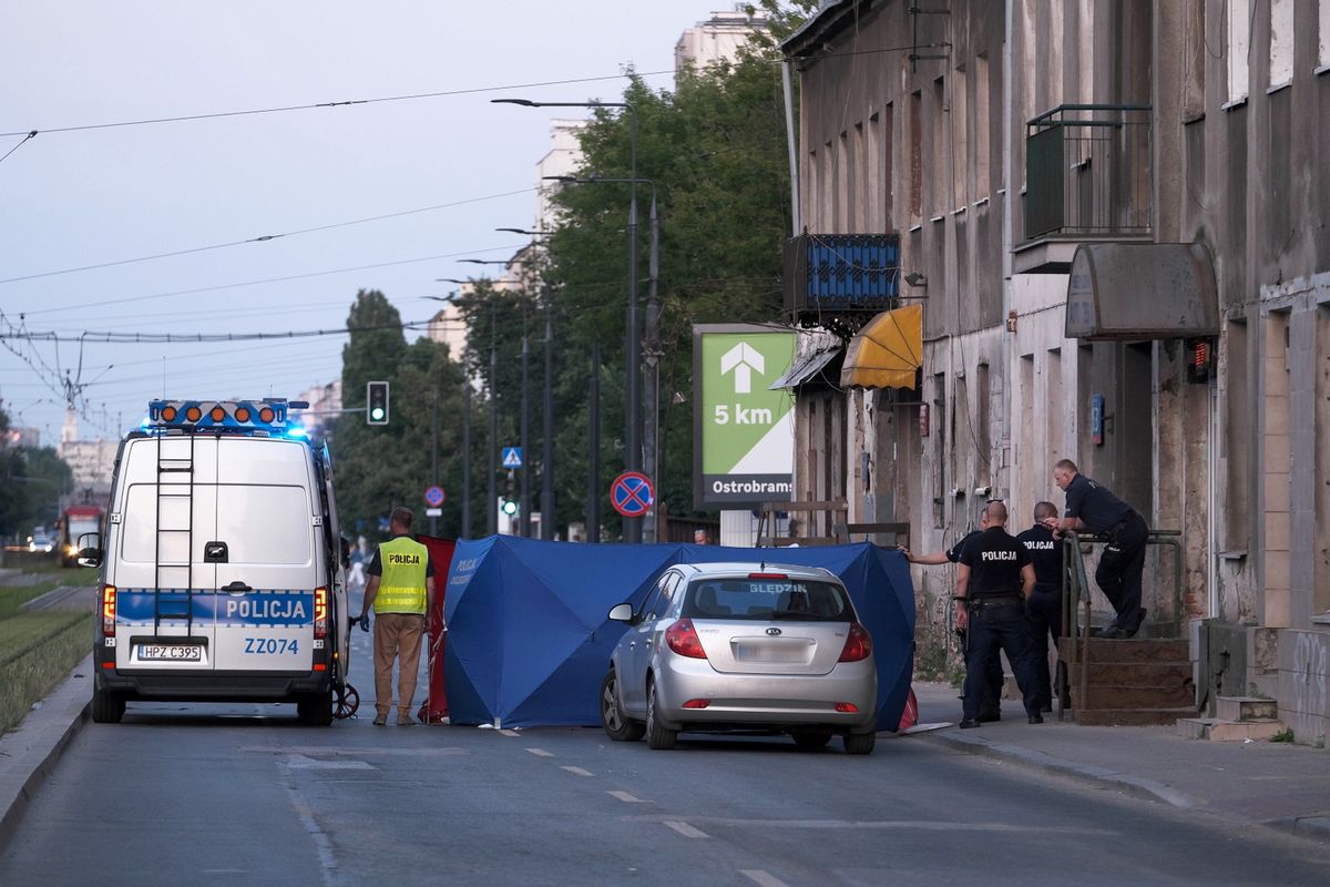 Tragiczny wypadek w Warszawie. Nie żyje kierowca skutera