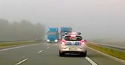 Tir wyprzedzał tira. Nagle zobaczył radiowóz. Nagranie to hit