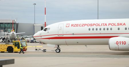 Rządowy samolot leci na Węgry. Są nowe szczegóły
