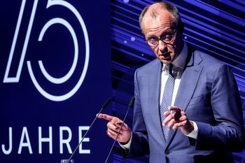 "Emerytura ustawowa nie wystarczy". Niewygodne przemówienie kanclerza