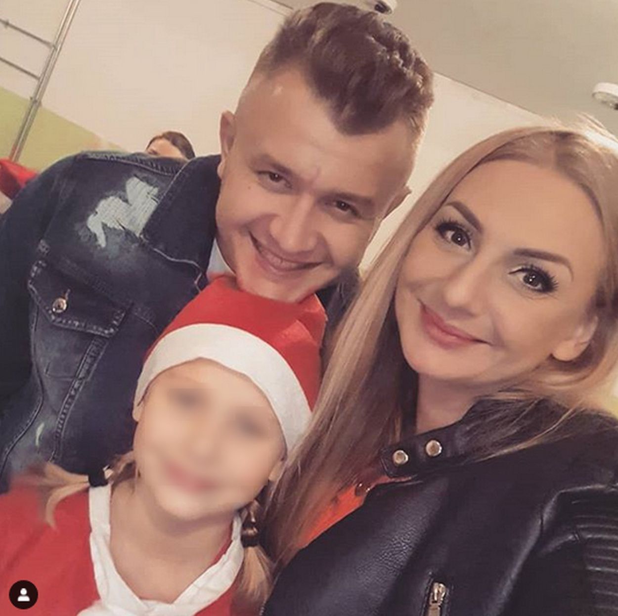 Dawid Narożny z partnerką i córką