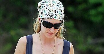 Uma Thurman w bikini! (zdjęcia)